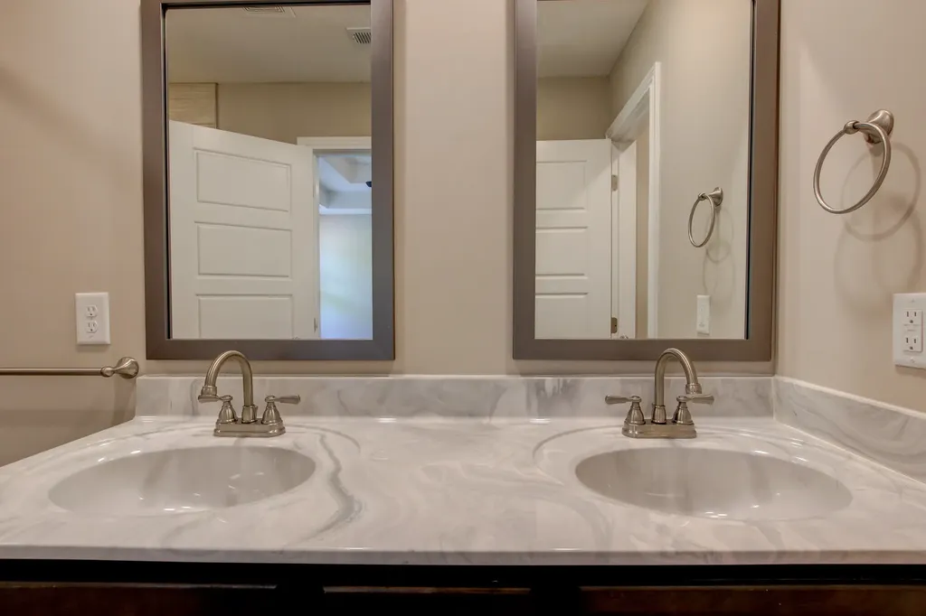 677 Battery Court Clarksville TN 37042
