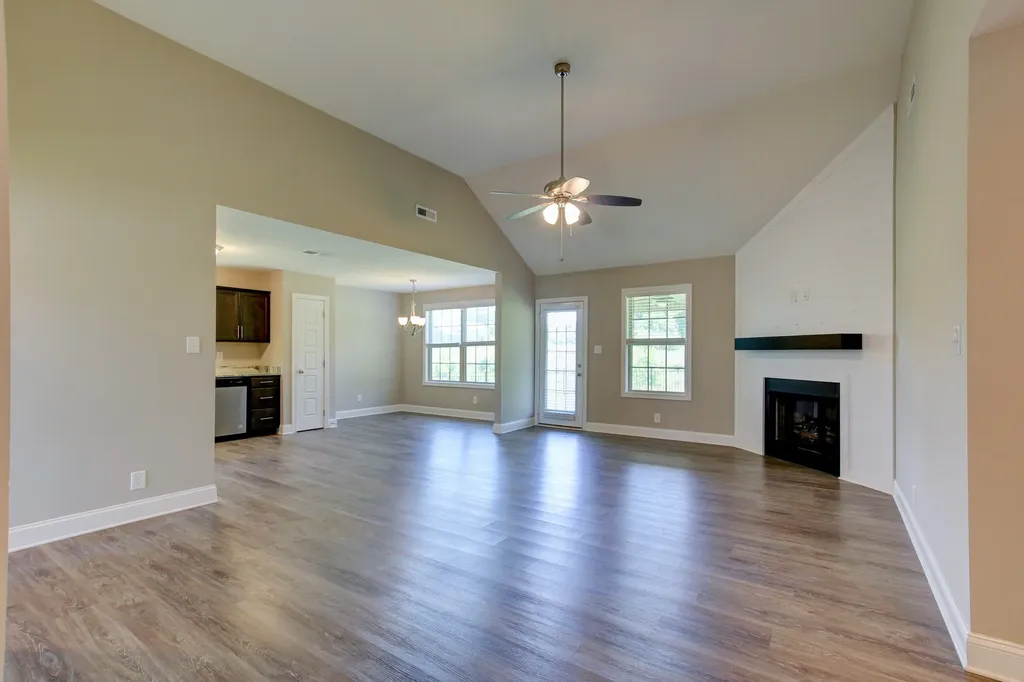 677 Battery Court Clarksville TN 37042