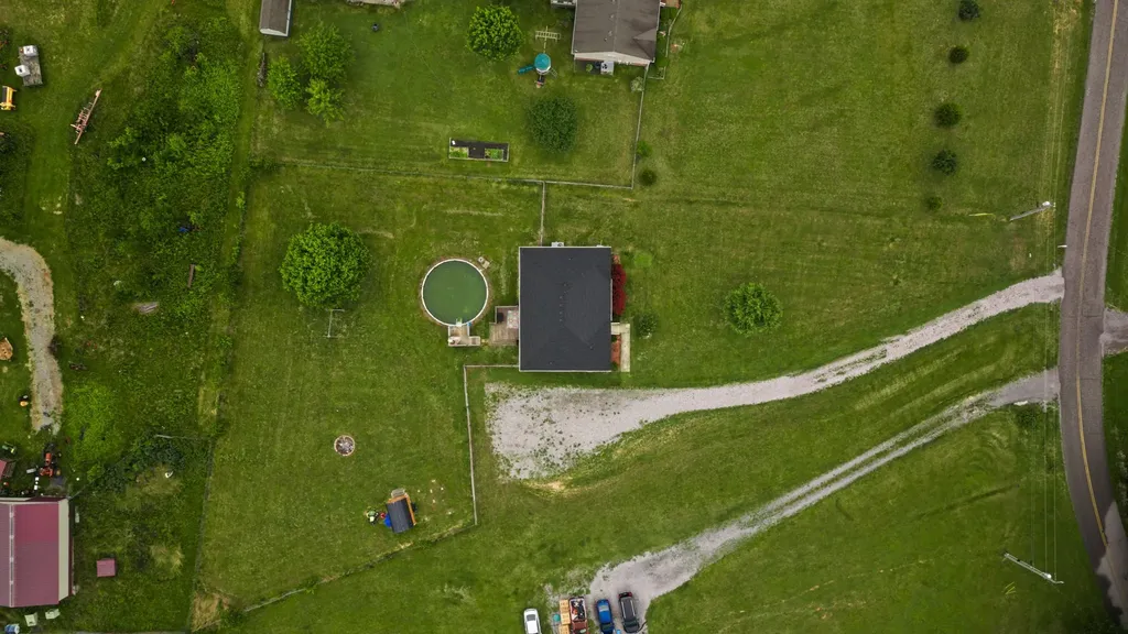 734 Lear Road Portland TN 37148