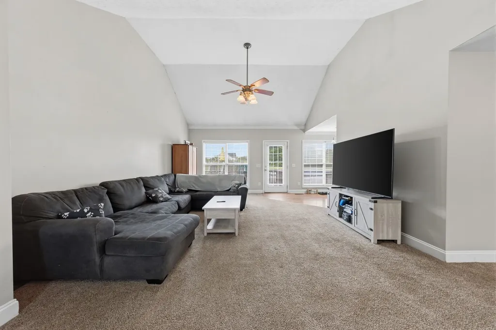 734 Lear Road Portland TN 37148