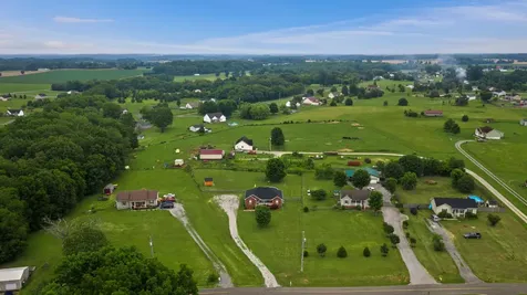 734 Lear Road Portland TN 37148