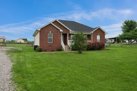 734 Lear Road Portland TN 37148