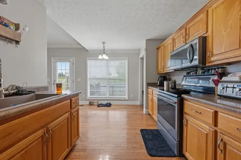 734 Lear Road Portland TN 37148