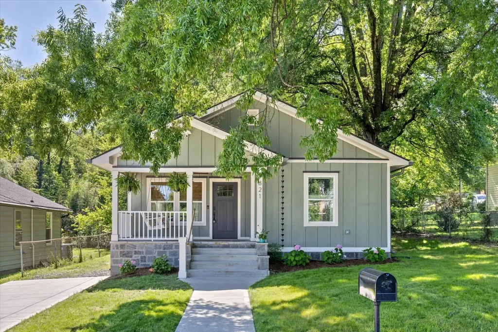821 Spears Avenue Chattanooga TN 37405