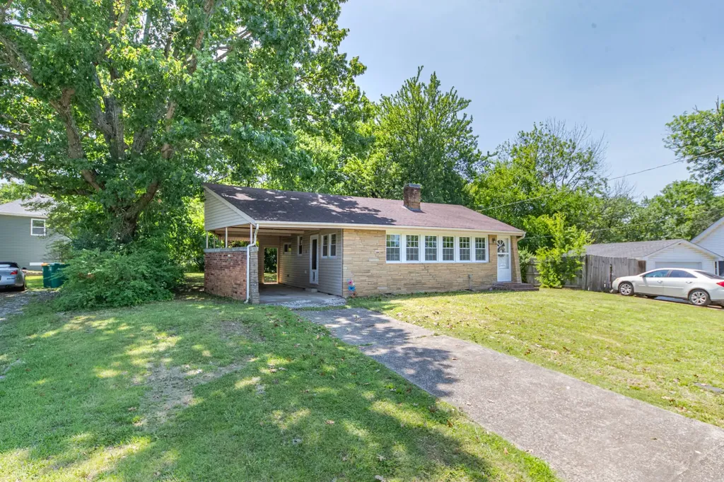 667 Franklin Avenue Lewisburg TN 37091