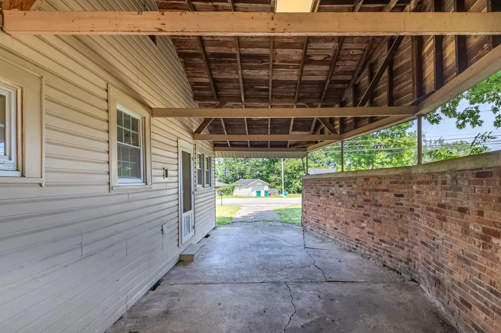 667 Franklin Avenue Lewisburg TN 37091