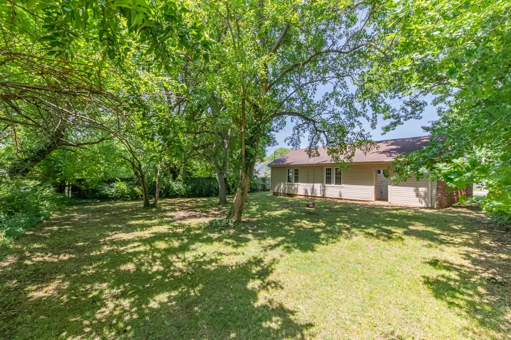667 Franklin Avenue Lewisburg TN 37091