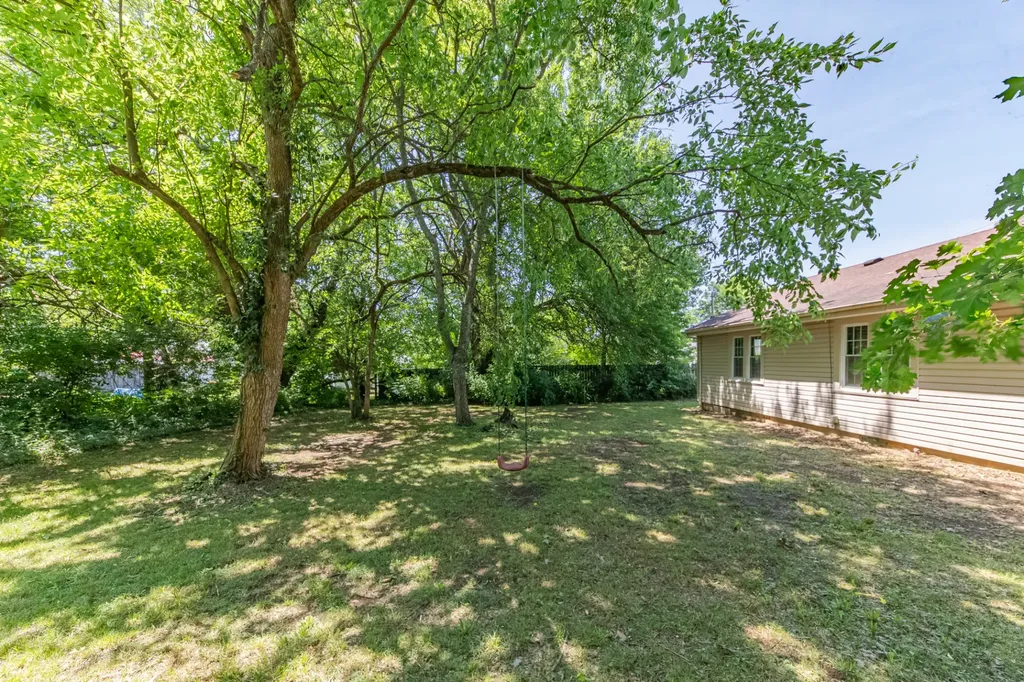667 Franklin Avenue Lewisburg TN 37091