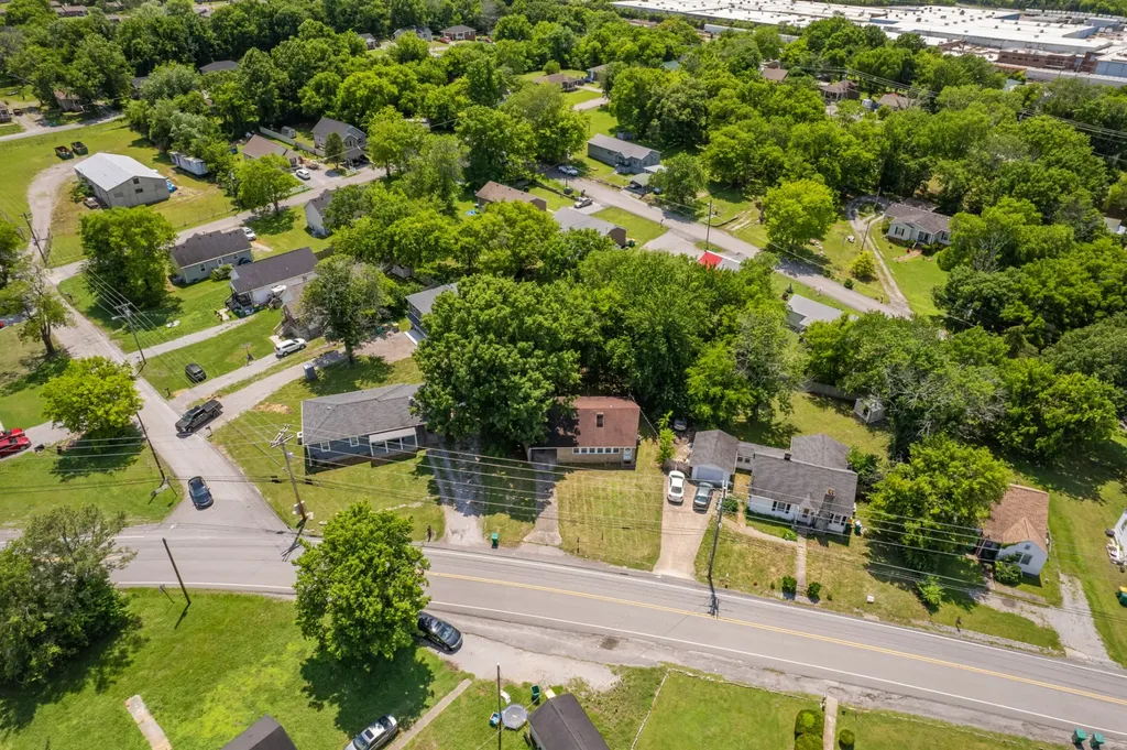 667 Franklin Avenue Lewisburg TN 37091