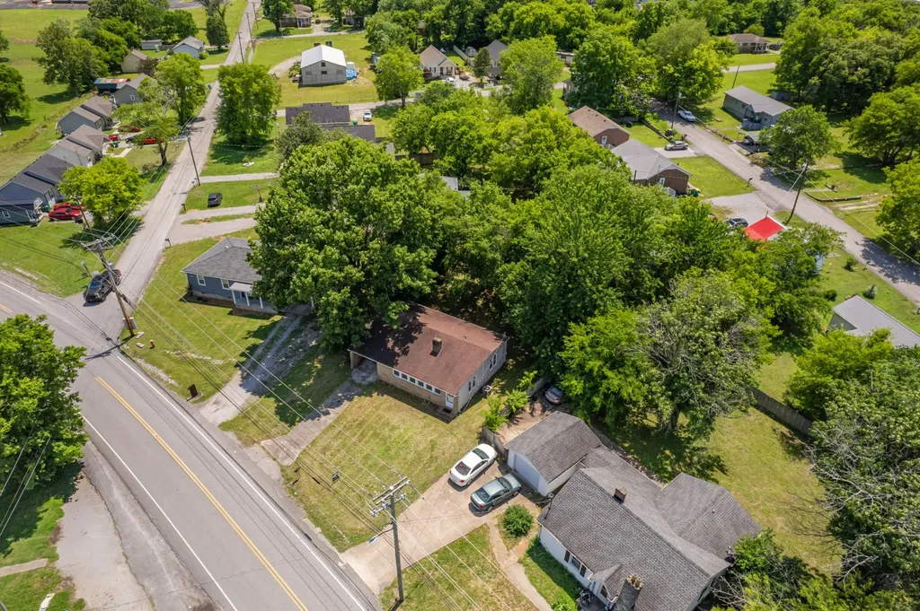 667 Franklin Avenue Lewisburg TN 37091