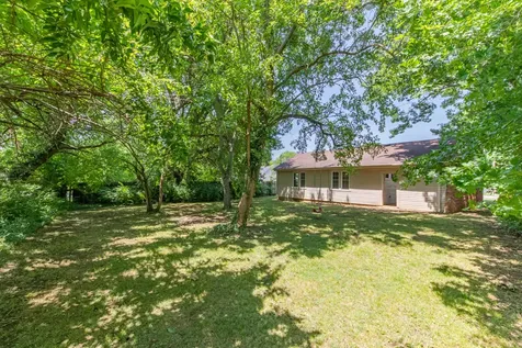 667 Franklin Avenue Lewisburg TN 37091