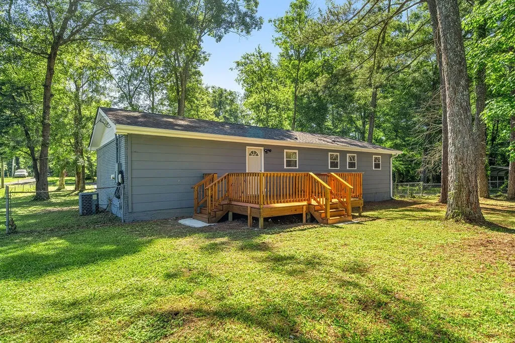 106 Park Street Chickamauga GA 30707
