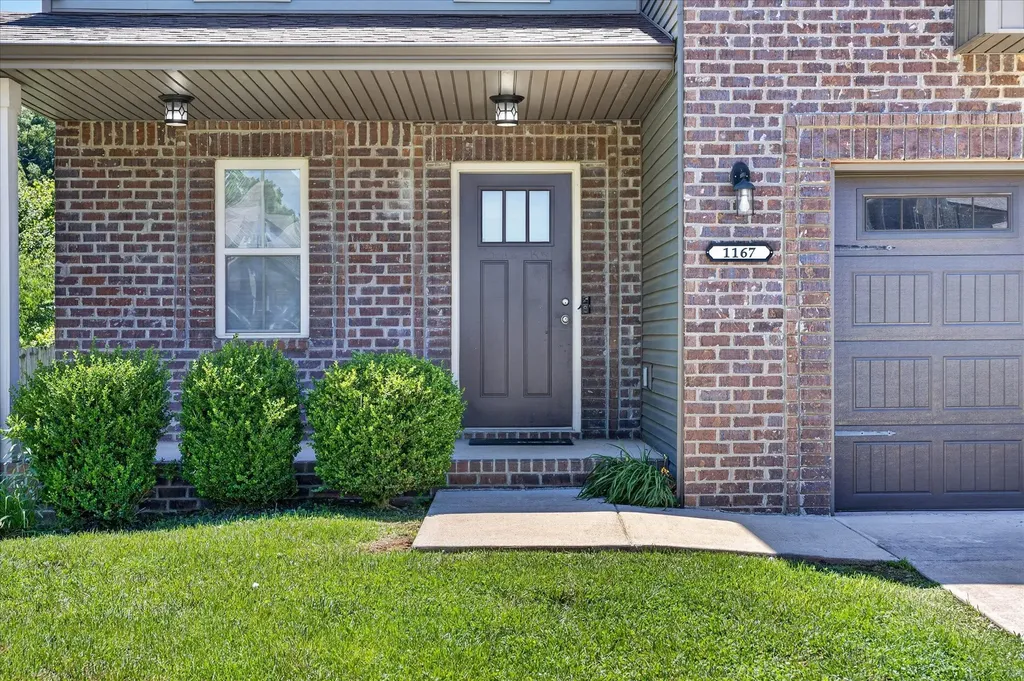 1167 Elizabeth Lane Clarksville TN 37042