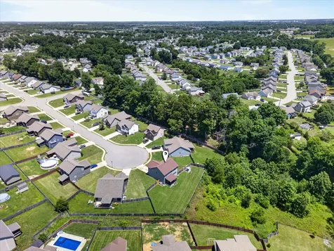 1167 Elizabeth Lane Clarksville TN 37042