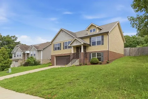 1009 Ishee Drive Clarksville TN 37042