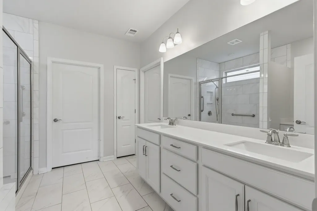5025 Lincoln Glen Spring Hill TN 37174