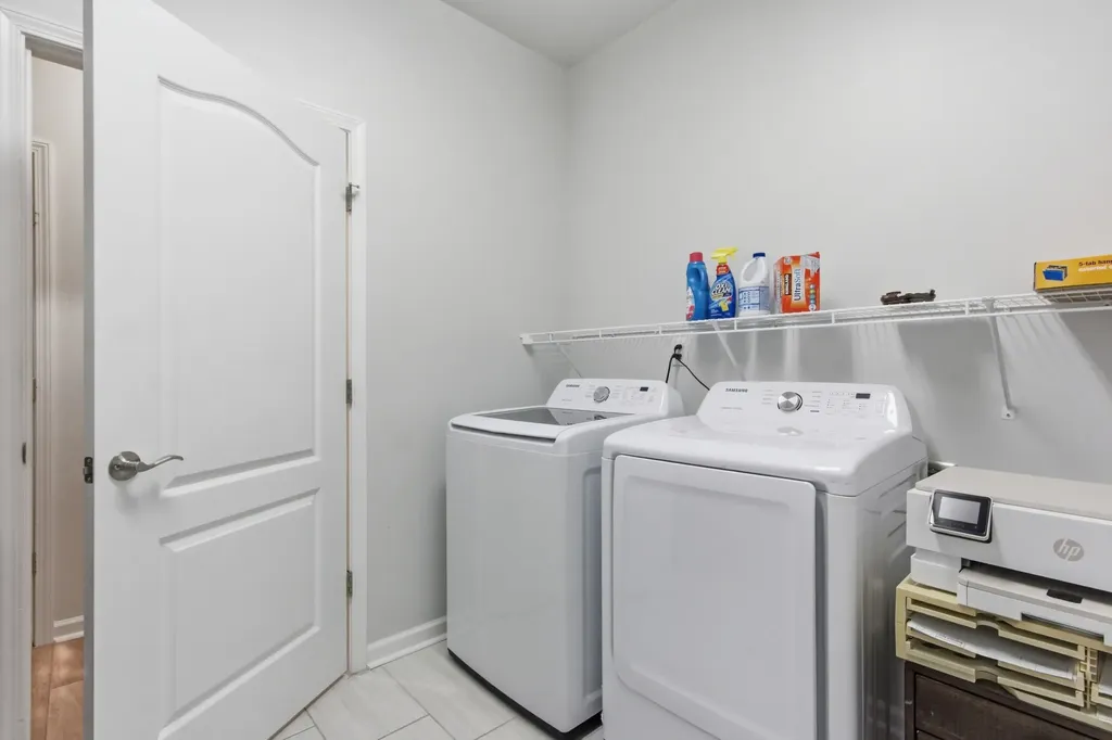 5025 Lincoln Glen Spring Hill TN 37174