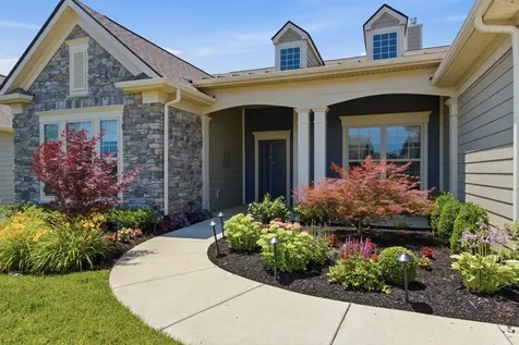 5025 Lincoln Glen Spring Hill TN 37174