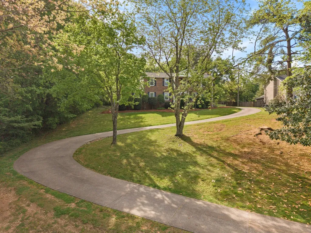 701 Edmondson Pike Brentwood TN 37027
