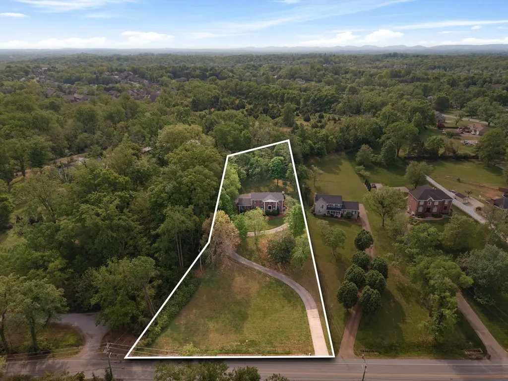 701 Edmondson Pike Brentwood TN 37027