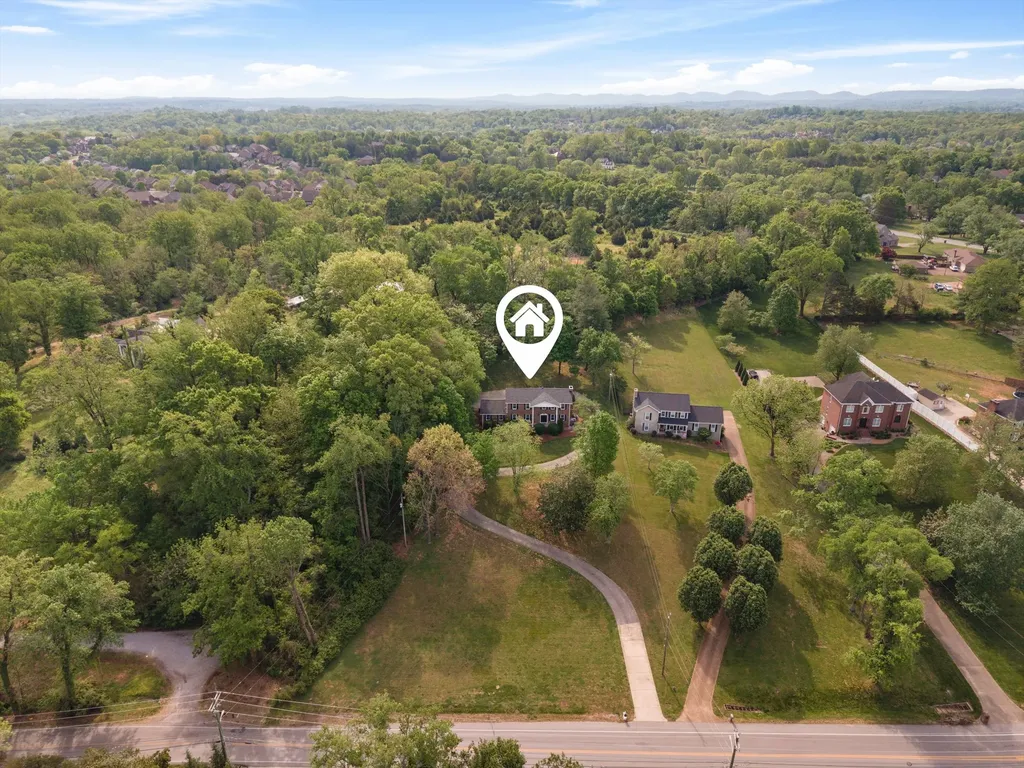 701 Edmondson Pike Brentwood TN 37027