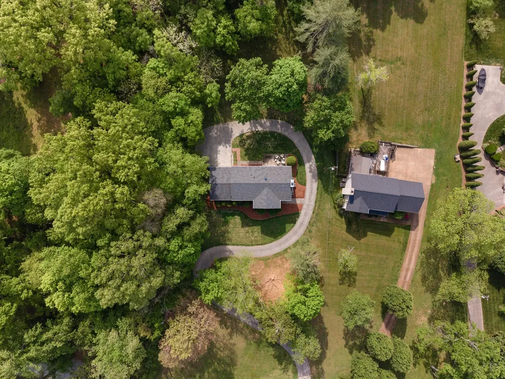 701 Edmondson Pike Brentwood TN 37027