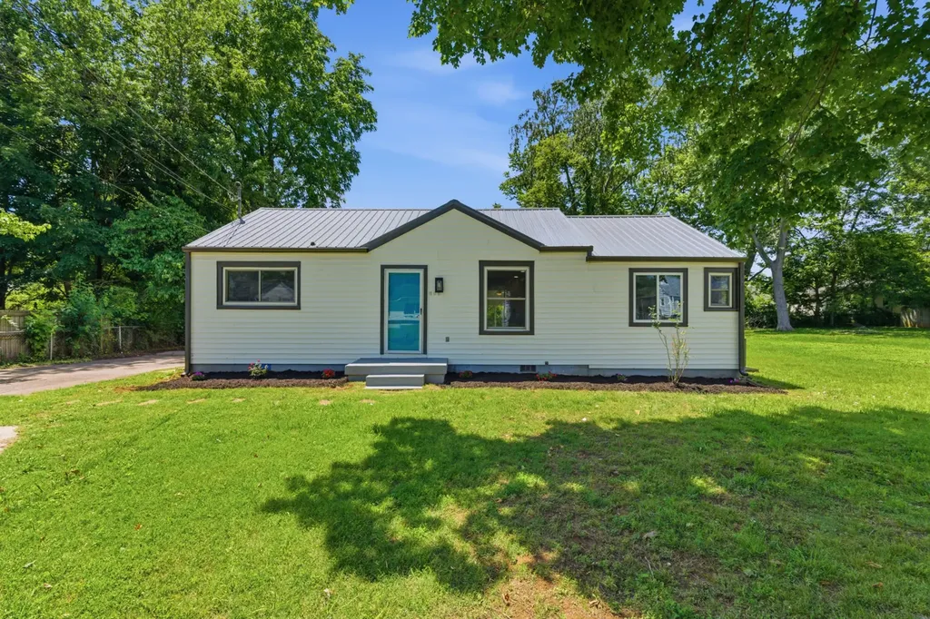 303 Dudley Street Smyrna TN 37167