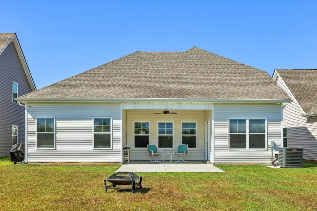 1661 Secretariat Trace Murfreesboro TN 37128
