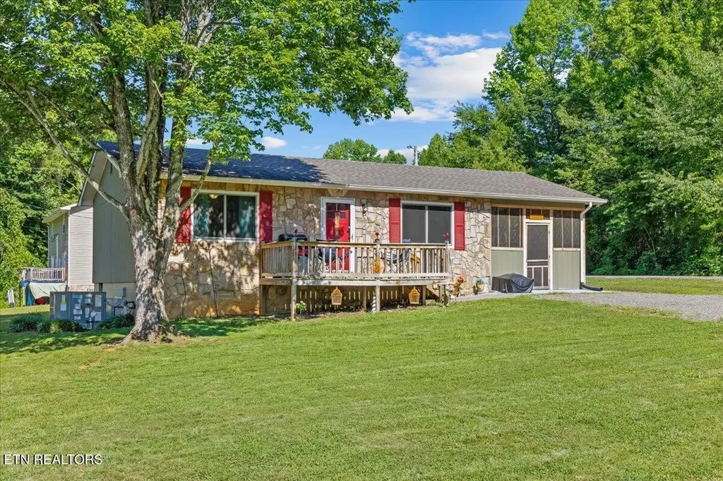 316 N Iowa Avenue Etowah TN 37331