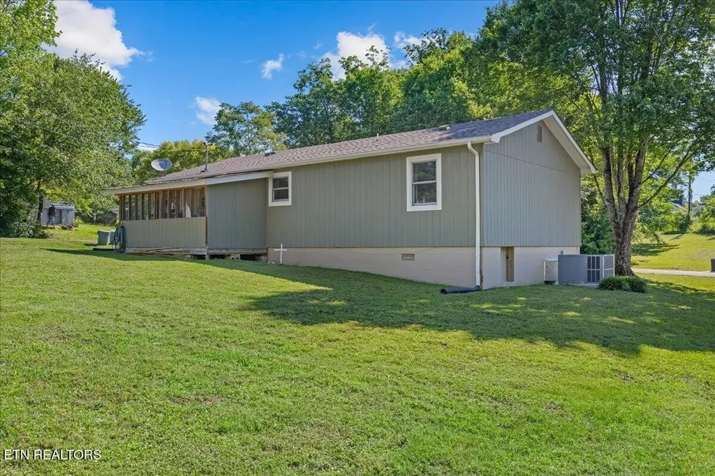 316 N Iowa Avenue Etowah TN 37331