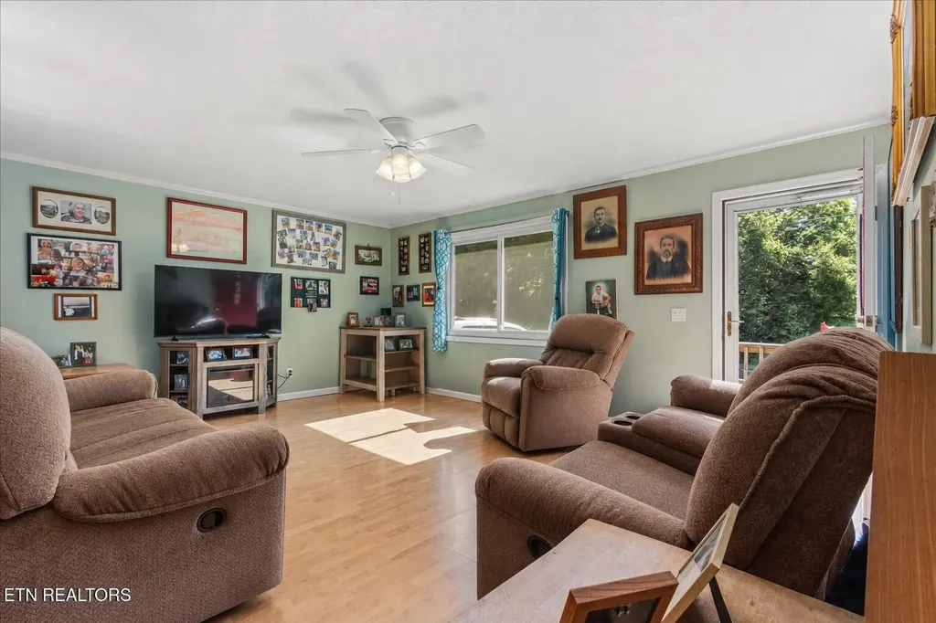 316 N Iowa Avenue Etowah TN 37331
