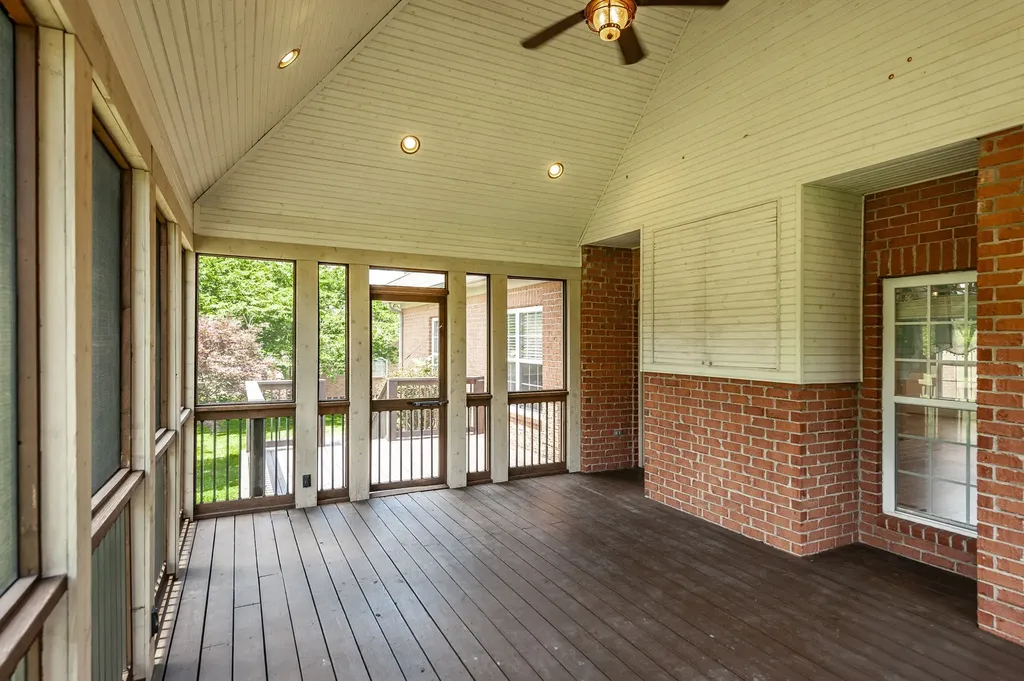 1703 Wrencrest Drive Mount Juliet TN 37122