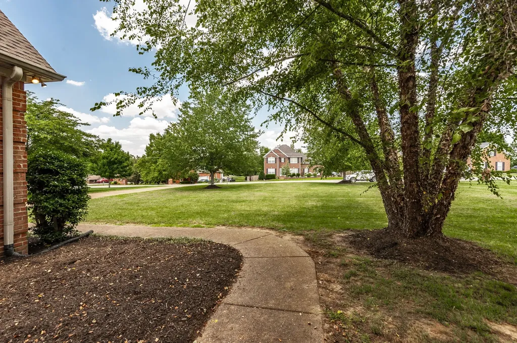 1703 Wrencrest Drive Mount Juliet TN 37122