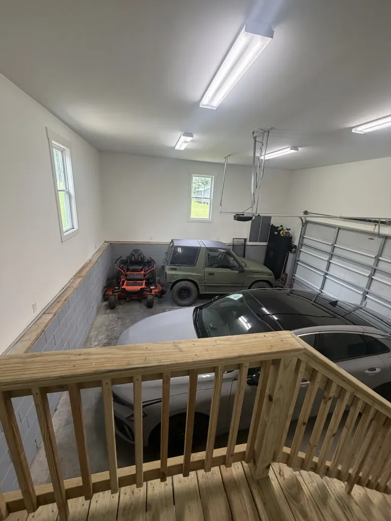 1669 Knob Creek Road Wartrace TN 37183