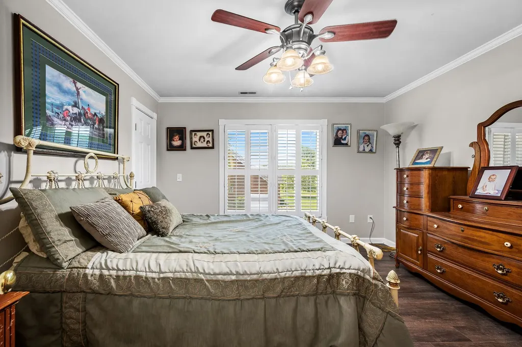 385 Thoroughbred Lane Hartsville TN 37074