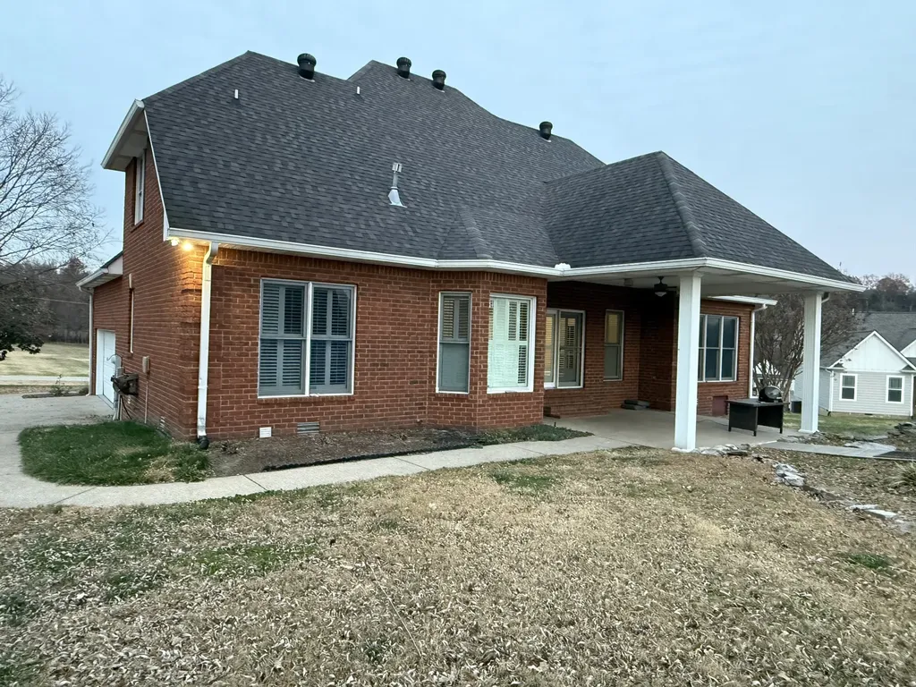 385 Thoroughbred Lane Hartsville TN 37074