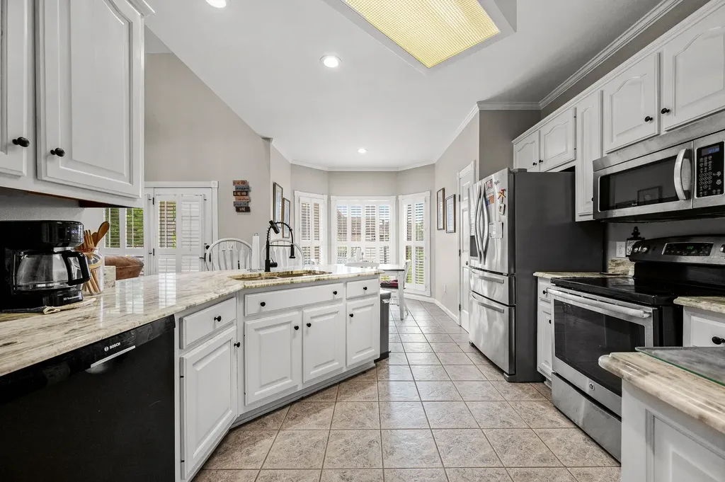 385 Thoroughbred Lane Hartsville TN 37074