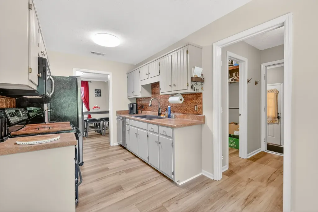 428 Karstridge Road Smyrna TN 37167