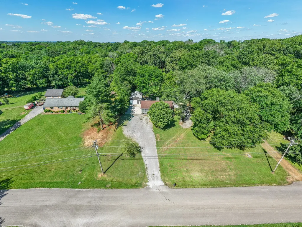 428 Karstridge Road Smyrna TN 37167