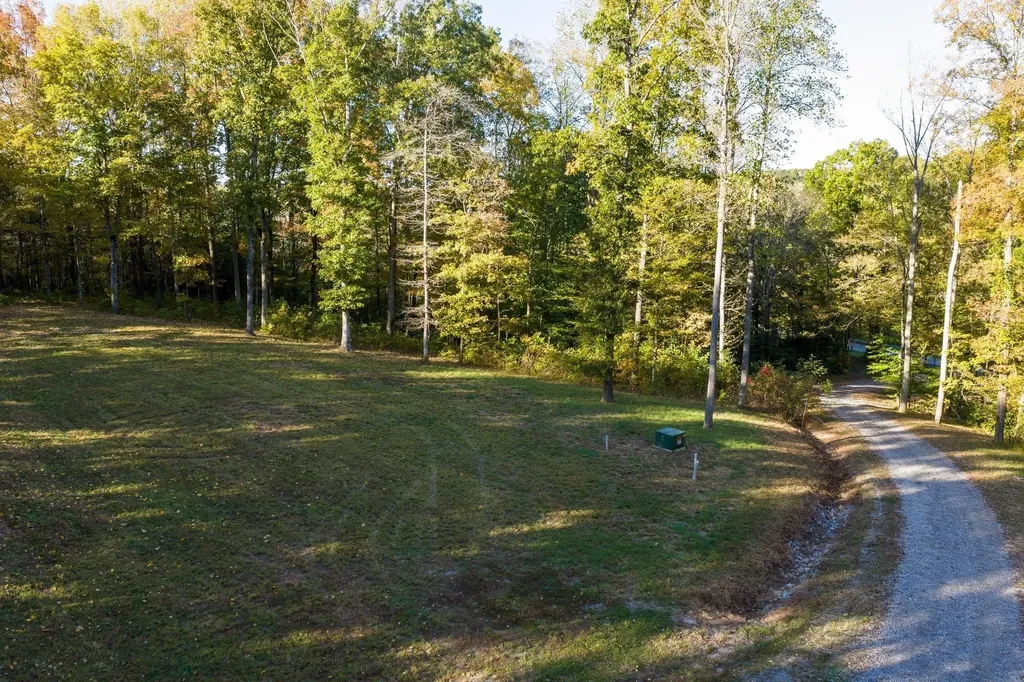 7483 Liberty Road Fairview TN 37062