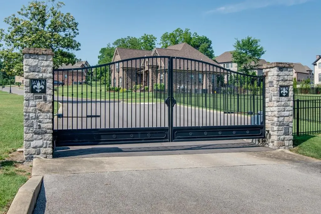 127 Waters Hill Circle Lebanon TN 37087
