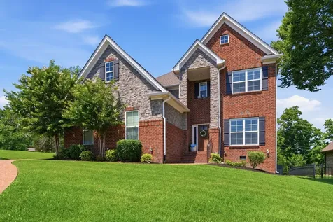 127 Waters Hill Circle Lebanon TN 37087