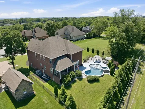 127 Waters Hill Circle Lebanon TN 37087