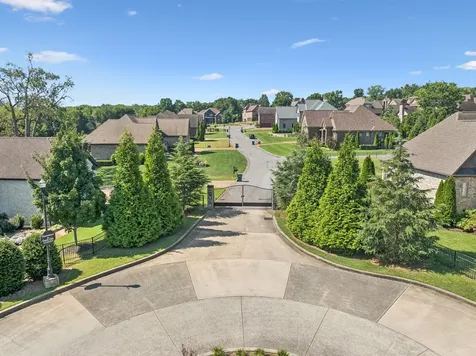 127 Waters Hill Circle Lebanon TN 37087
