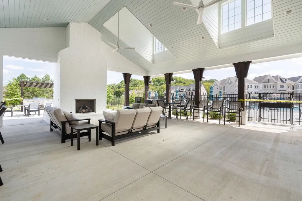 2000 Shadow Green Lane Franklin TN 37064