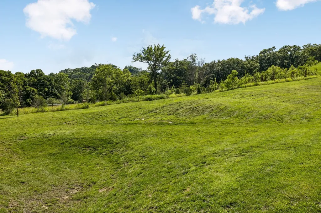 2000 Shadow Green Lane Franklin TN 37064