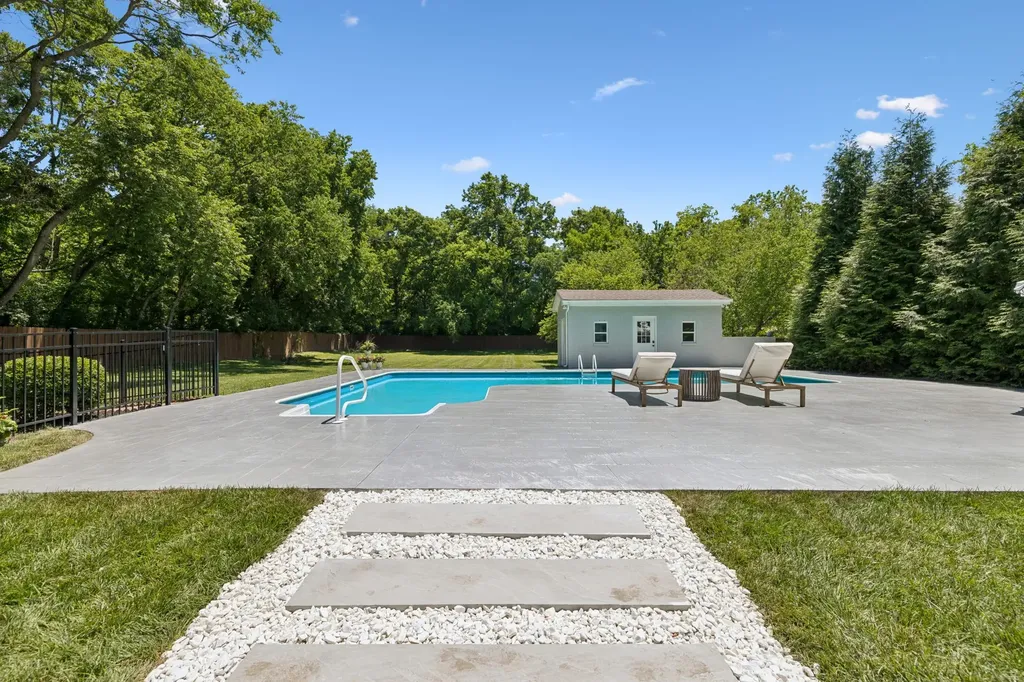 1400 Arrowhead Drive Brentwood TN 37027
