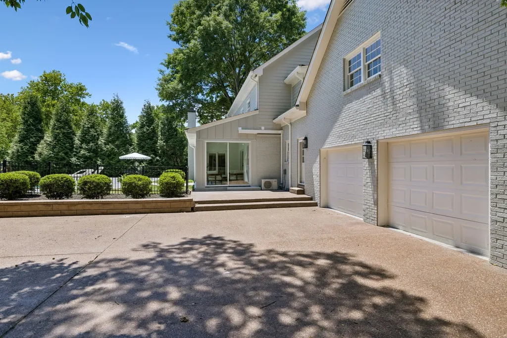 1400 Arrowhead Drive Brentwood TN 37027