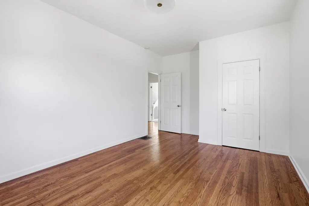 2001 Sweetbriar Avenue Nashville TN 37212