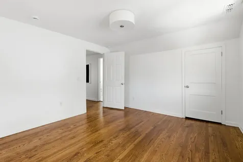 2001 Sweetbriar Avenue Nashville TN 37212